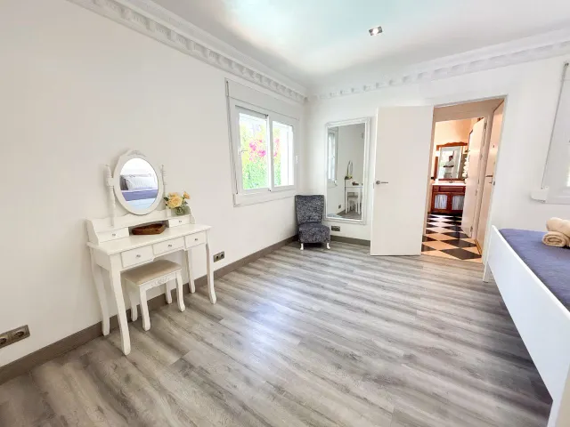 Villa 7 habitaciones 512m² en venta - Campoamor — 39