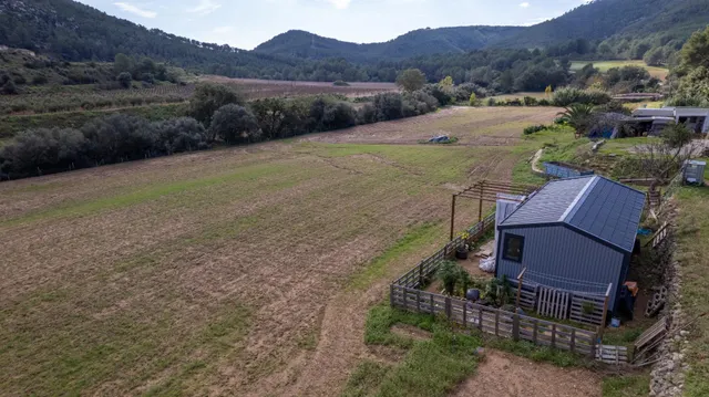 Finca Rústica de 20.000m2 con vivienda en venta. — 11