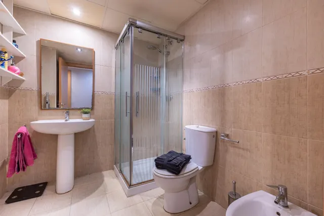 ¡GRAN OPORTUNIDAD DE INVERSIÓN Encantador piso con terraza en la prestigiosa Urbanización La Reva (Ribarroja del Turia) — 21