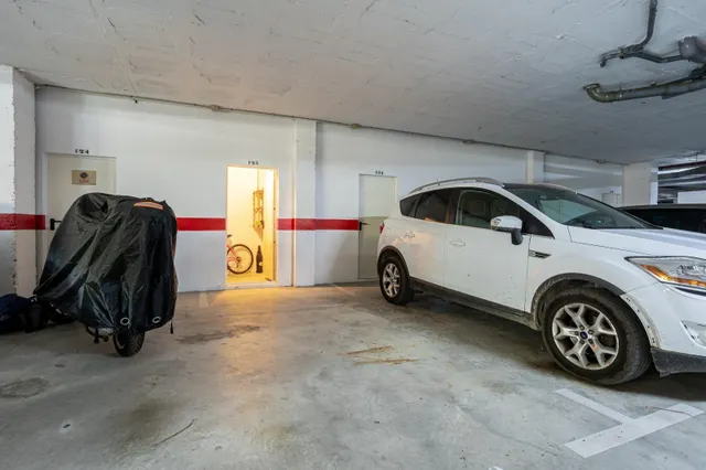se vende piso cerca del centro comercial Miramar — 21