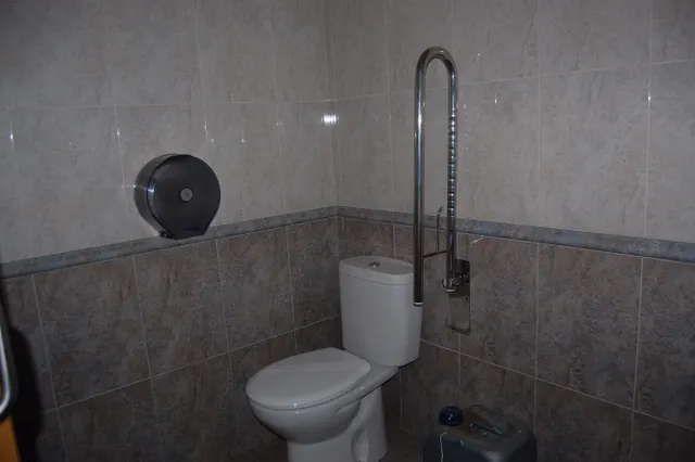 BAR TOTALMENTE ACONDICIONADO EN ROMICA — 20