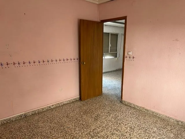 Ocasión .......piso para reformar en Torres de Cotillas !! — 8
