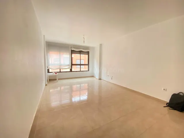 PISO 4 DORMITORIOS ZONA CENTRO CON GARAJE Y POSIBILIDAD DE U - foto 2