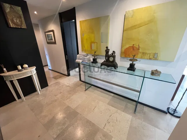 Exclusivo Bajo con Jardín en Urbanización Privada con Piscin - foto 3