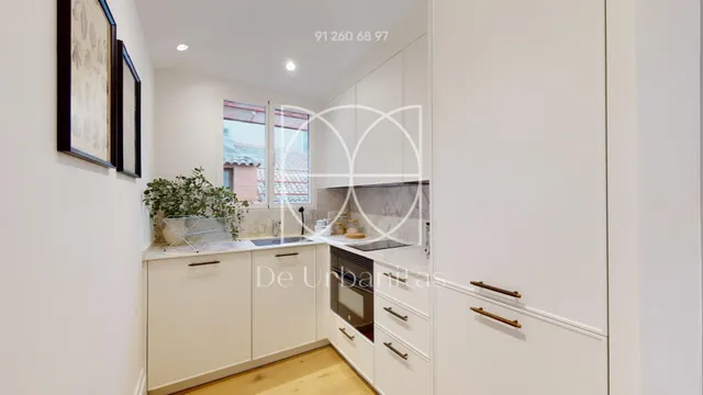 Piso 2 habitaciones 122m² en venta - Cortes — 8