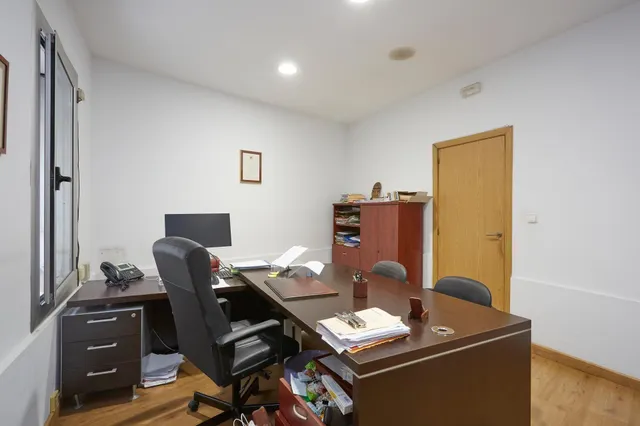 Oficina en venta en calle de nàpols — 14