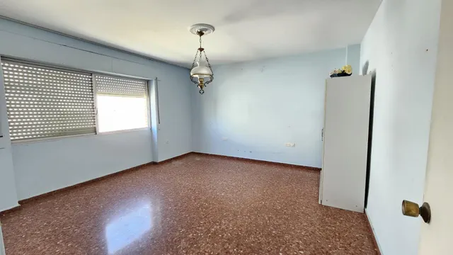 ✨ ¡Gran casa con cochera cerrada , llena de posibilidades! — 16