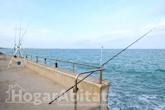 TERRENO URBANO EN PRIMERA LÍNEA JUNTO AL MAR — 17