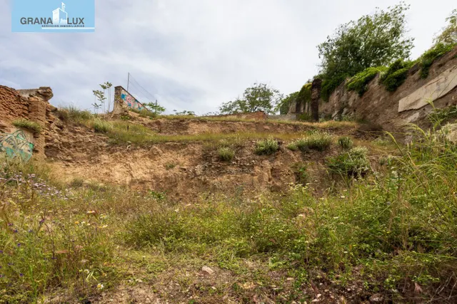 Impresionante proyecto, enclavado en una de las zonas mas exclusivas de Granada. — 26