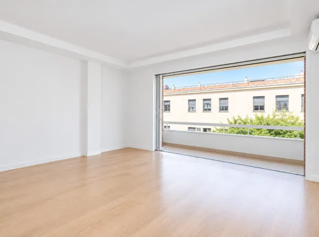Piso 4 habitaciones 170m² en venta - Metro bilbao — 21