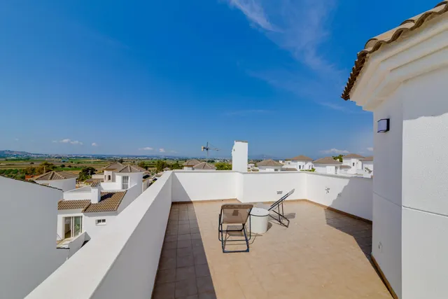 Villa Independiente en San Fulgencio, 3 dormitorios, 3 baños — 26