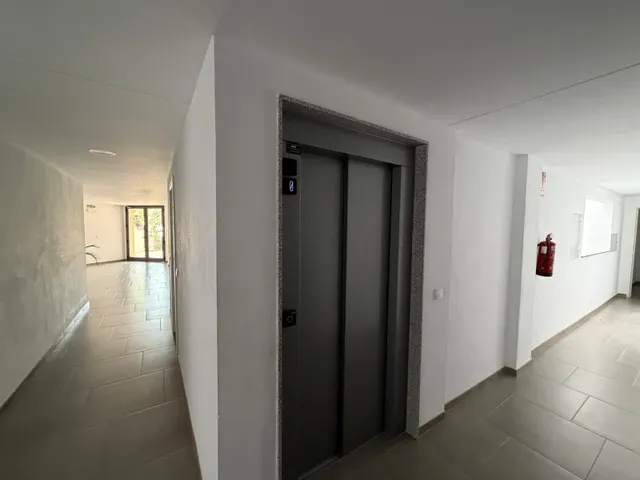 Piso en planta baja en Valle Niza, a un paso del mar. — 23