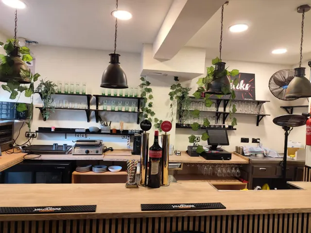 Vermuteria en Traspaso — 3