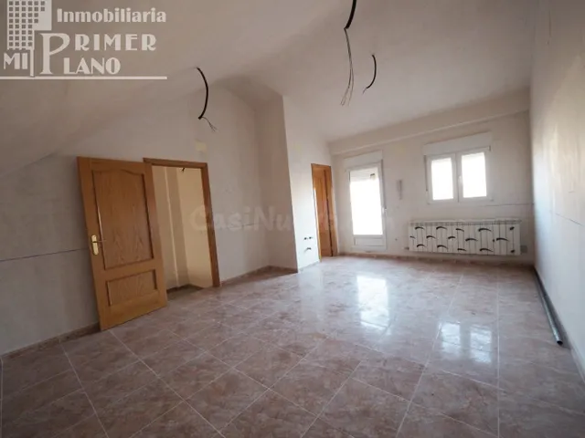 *VIVIENDA DE OBRA NUEVA, en barrio Europa, con 4 dormitorios