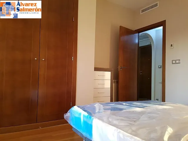 Ático de 1 dormitorio en barrio de Monachil. — 11