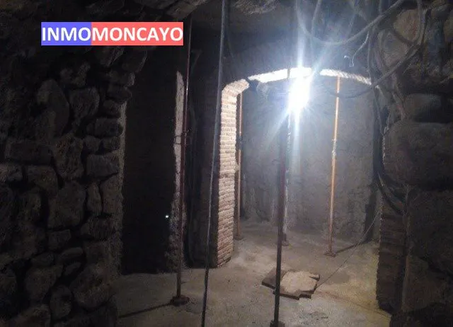 SE VENDE BAR CON BODEGA ANTIGUA EN BORJA — 11