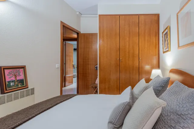 Acogedor piso de 2 dormitorios en el corazón de L'Eixample con posibilidad de alquiler de pk en la misma finca — 19