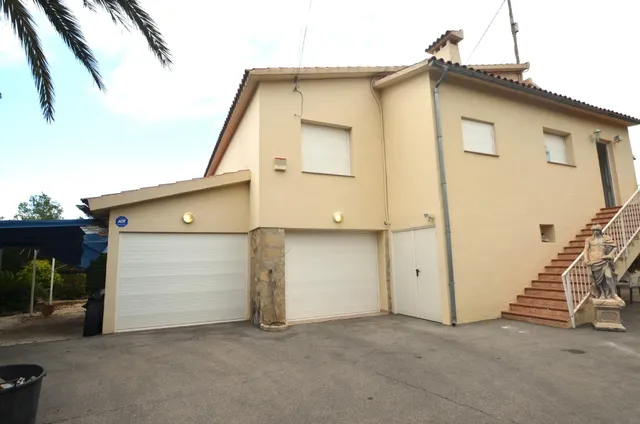 SE VENDE MAGNIFICA VILLA EN LA NUCIA — 45