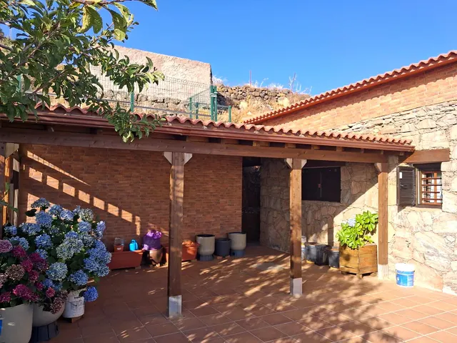Casa de campo 3 habitaciones 105m² en venta - Gran Canaria/Vega de San Mateo — 28
