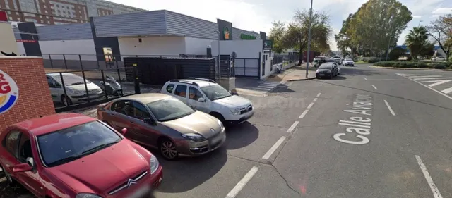 Local comercial 615m² en venta - Villegas - Los Principes