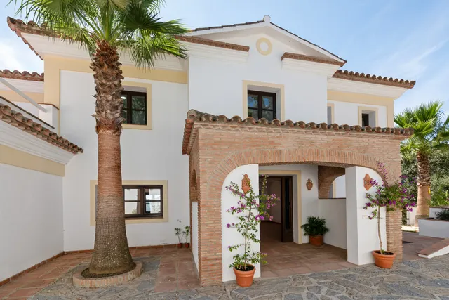 Chalet 4 habitaciones 400m² en venta - Costa Del Sol — 8