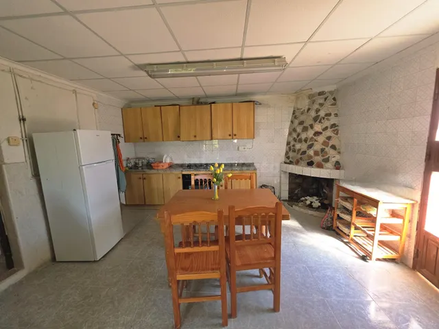 Casa con terreno 4 habitaciones 246m² en venta - Desamparado