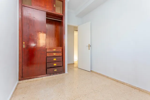 Se vende piso zona los marianistas — 24