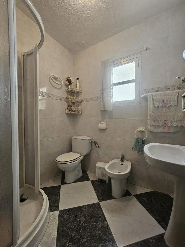 VIVIENDA EN LA CARRETERA PRINCIPAL DE ALCOLEA — 22
