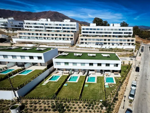 Adosado 4 habitaciones 198m² en venta - Costa Del Sol - foto 2
