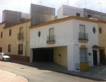GRAN LOCAL EN LA CALLE SEVILLA