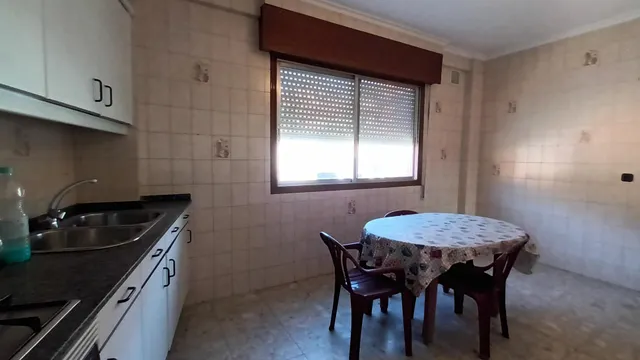 Casa 4 dormitorios en Avenida de Aeropuerto — 7