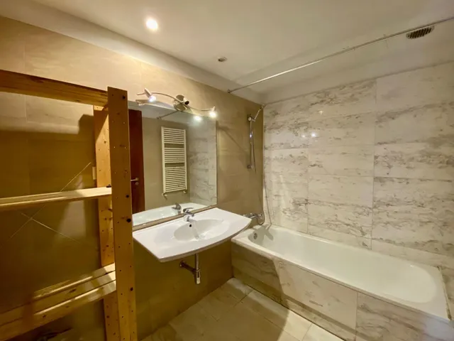 Piso en Venta Exterior con Piscina Comunitaria e Inquilino — 22