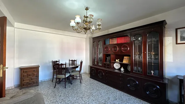 ¡Una casa con jardín, terraza y un sinfín de posibilidades en el corazón de Borja! — 49