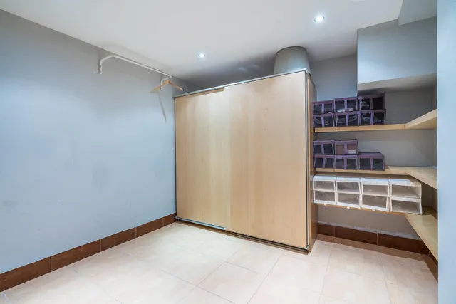 ADOSADA EN URBANIZACIÓN EN HUETOR VEGA — 35