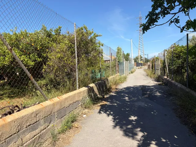 RIOJA Parcela rústica de 4.700 m2 completamente vallada y ac - foto 4
