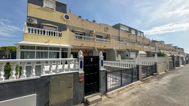 Casa 2 habitaciones 77m² en venta - Playa Flamenca — 35