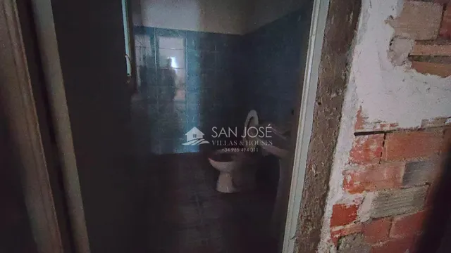 VENTA DE LOCAL PARA REFORMAR EN ASPE — 4