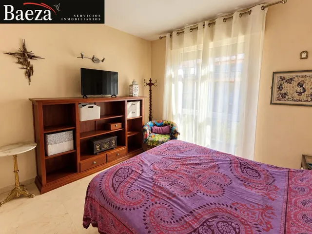 AMPLIA VIVIENDA DE 3 DORMITORIOS CON GRAN TERRAZA, PATIO PRIVADO Y GARAJE EN SANT JOAN D’ALACANT — 25