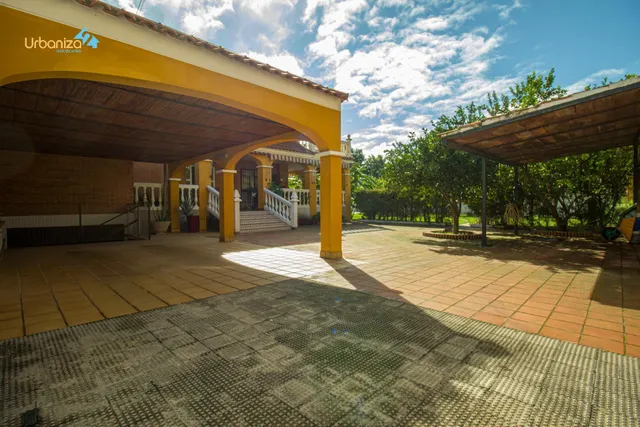 CHALET INDEPENDIENTE JUNTO AL VIEJO VIVERO EN BADAJOZ — 5