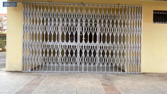 Se alquila local en la zona de Avd. del Ejercito, Guadalajar