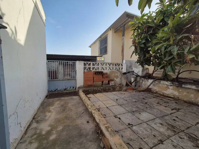 CASA EN EL CAMPO CERCA DEL PUEBLO — 30