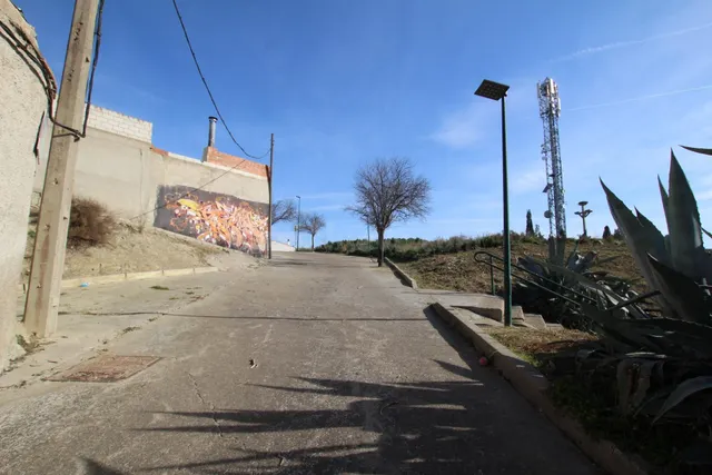 VENTA DE SOLAR URBANO- EN ESQUINA - — 2
