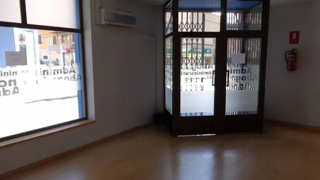 LOCAL CENTRICO — 5