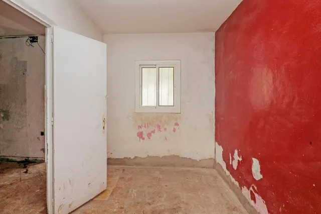 VENTA CASA SIN POSESIÓN — 10