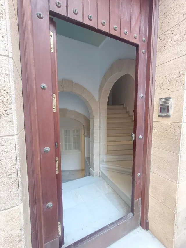 Amplio Duplex en el Barrio Santa María — 33