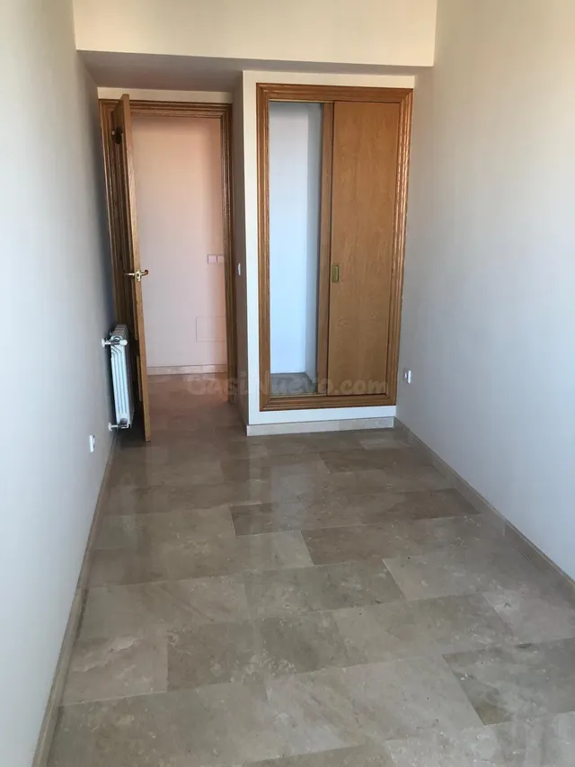 ¡Ático en venta de 3 dormitorios, 2 baños y plaza de garaje  - foto 5