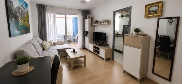 MAGNÍFICO ÁTICO CON TERRAZA Y BUENAS VISTAS EN AVENIDA JAUME