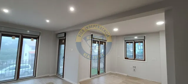 ¡EXCLUSIVA! Encantadora casa PAREADA en Moaña con vistas al mar y la montaña. — 6