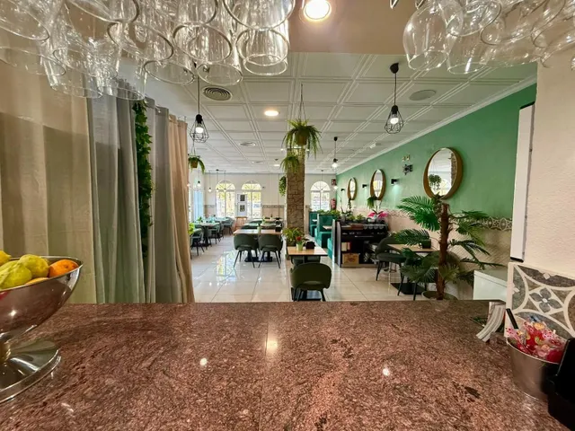 Local comercial 101m² en venta - Los secanos — 25