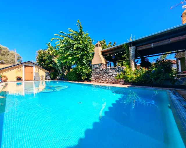 1.213 M2 DE PARCELA, DOS construcciones Y UN EXTERIOR QUE LO CAMBIA TODO — 25